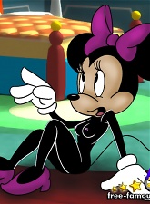 Minnie Mouse is masturbating and fucking with Mickey Mouse - 5 anal pictures